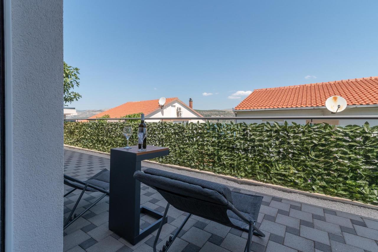 Delux Apartment Eva Трогир Экстерьер фото