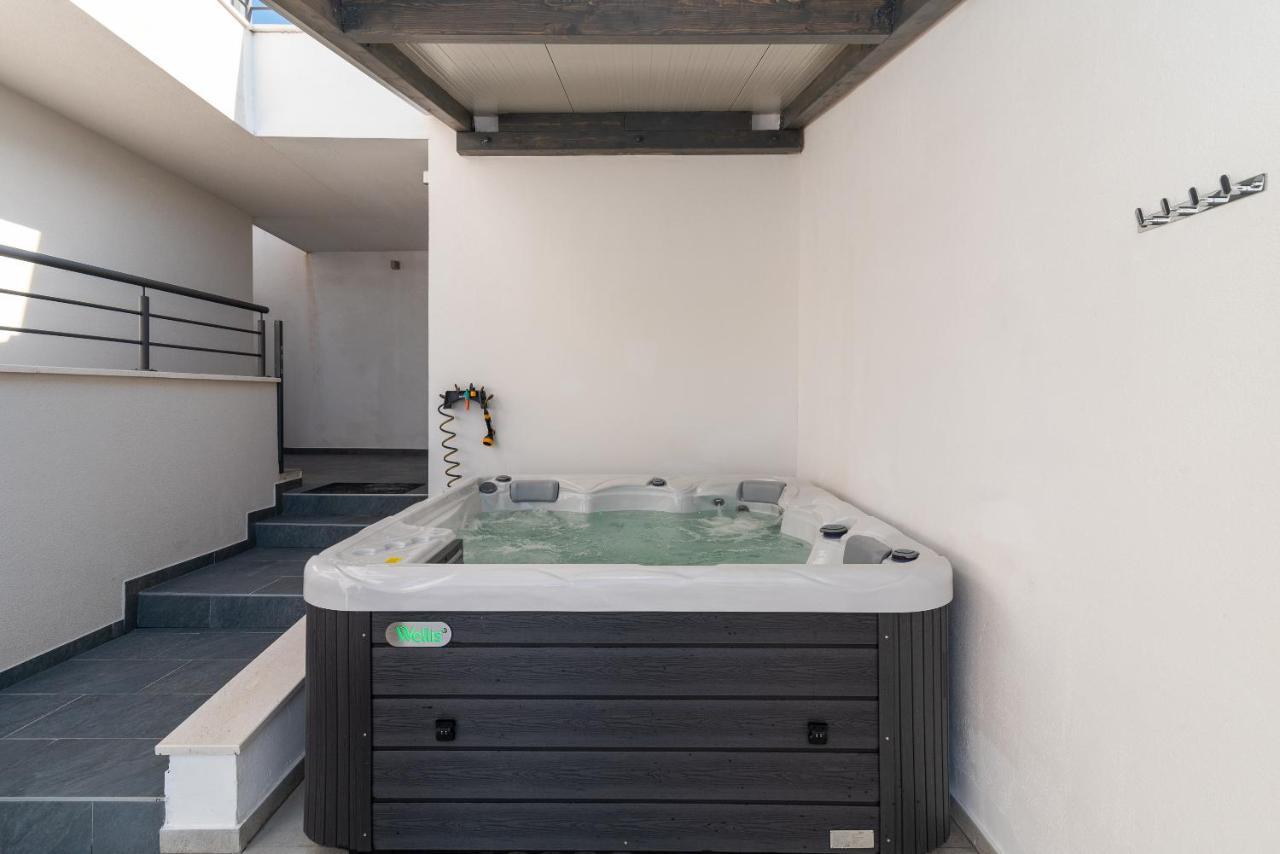 Delux Apartment Eva Трогир Экстерьер фото