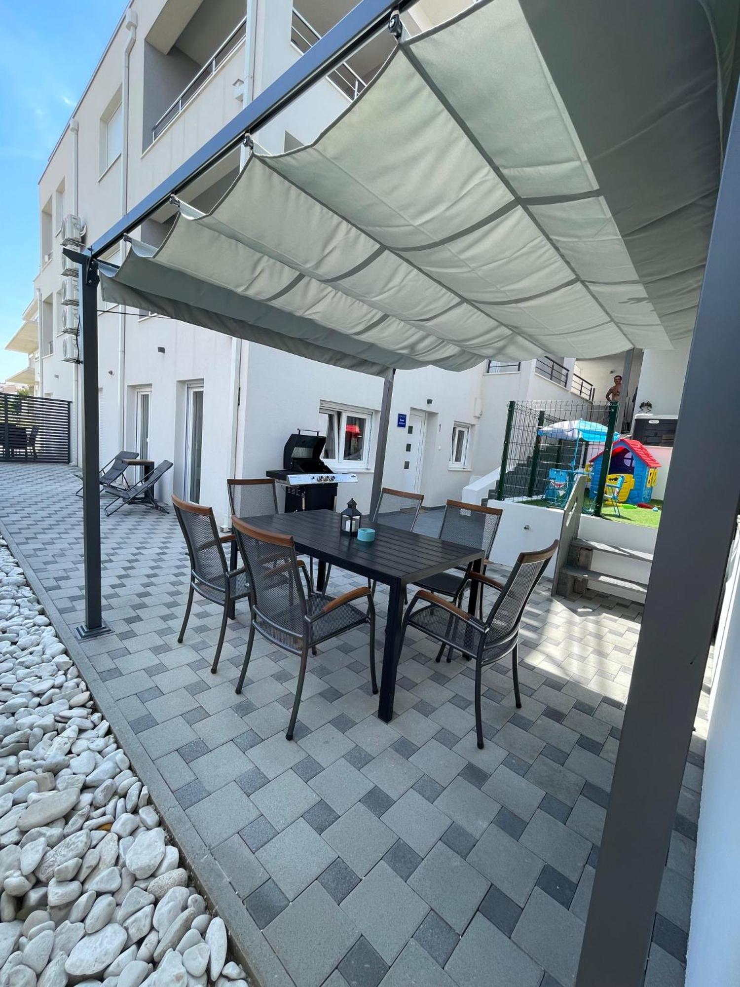 Delux Apartment Eva Трогир Экстерьер фото